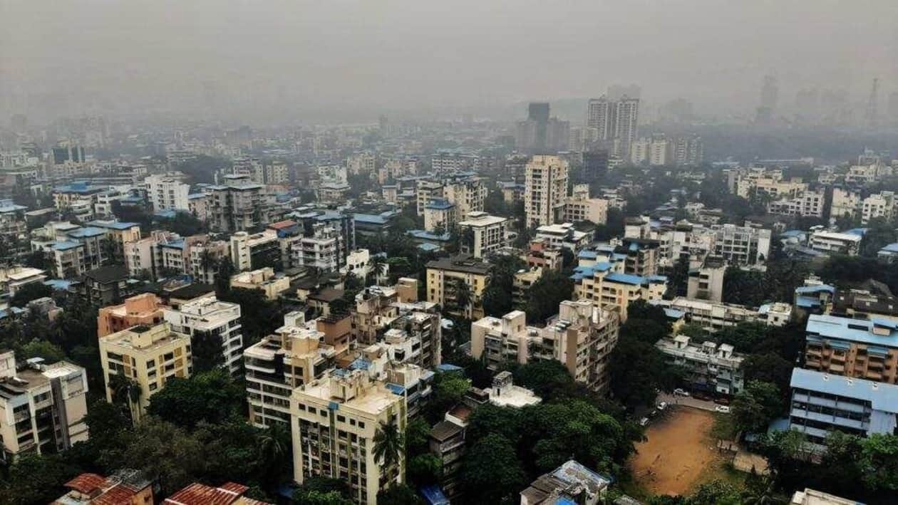 MMR, which covers the area of Mumbai, Navi Mumbai, Thane and Raigad, is considered one of the prime and costliest real estate markets in India (HT PHOTO)