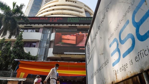 Sensex ended the day 581 points, or 1.10 percent, higher at 53,424.09 while the Nifty finished 150 points, or 0.95 percent, higher at 16,013.45.
