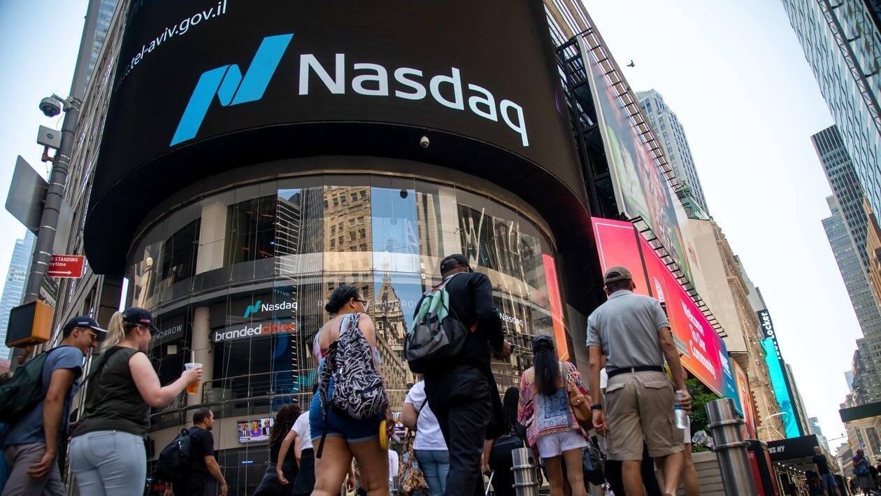 The Nasdaq MarketSite in the Times Square neighborhood of New York, U.S., on Tuesday, May 31, 2022. The S&P 500�defied�bear market status just over a week ago and is set to finish May roughly where it started. Photographer: Michael Nagle/Bloomberg