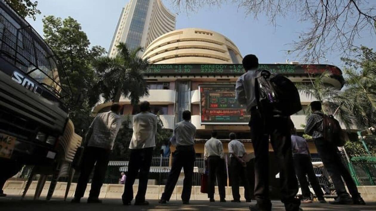 On a weekly basis, the Sensex fell 2.63 percent while the Nifty slipped 2.31 percent. BSE Midcap index declined 1.25 percent while the Smallcap index suffered a loss of 2 percent for the week ended June 10. Photo Credit: REUTERS/Francis Mascarenhas