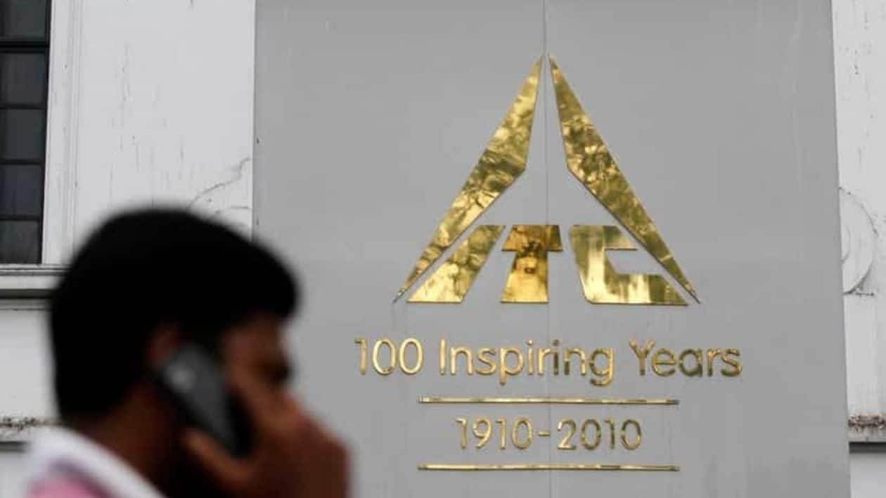 While valuations of global Tobacco peers have been restored to their pre-pandemic levels (Jan’19), ITC still trades at a 27 percent discount to its Jan’19 valuations of 25.4 times one-year forward EPS, Motilal Oswal said. Photo: Reuters