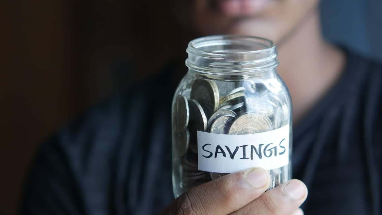 We explain here five methods to maximise your savings and make the most of your money.