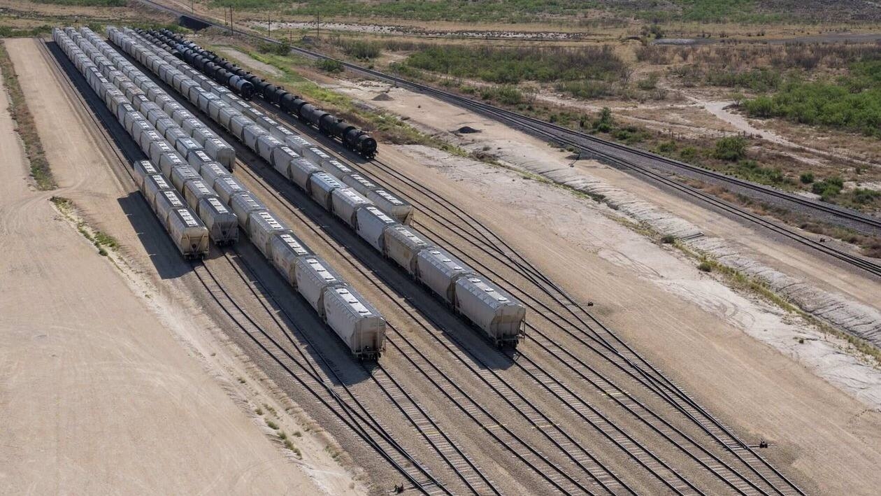 Railcars carrying fracking sand from out of state at the Twin Eagle Permian Rail Terminal in Big Spring, Texas, US, on Wednesday, June 22, 2022. Texas crude producers are facing a sand shortage of more than 1 million tons and prices that have jumped 150%. Photographer: Matthew Busch/Bloomberg