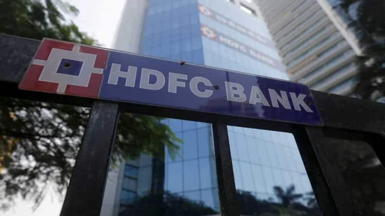 FILE PHOTO: The headquarters of India's HDFC Bank is pictured in Mumbai, India, December 4, 2015. REUTERS/Shailesh Andrade/File Photo