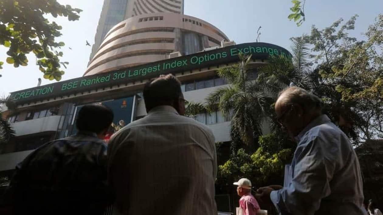 FILE PHOTO: The market has witnessed a short-term rally in the last few days. REUTERS/Shailesh Andrade