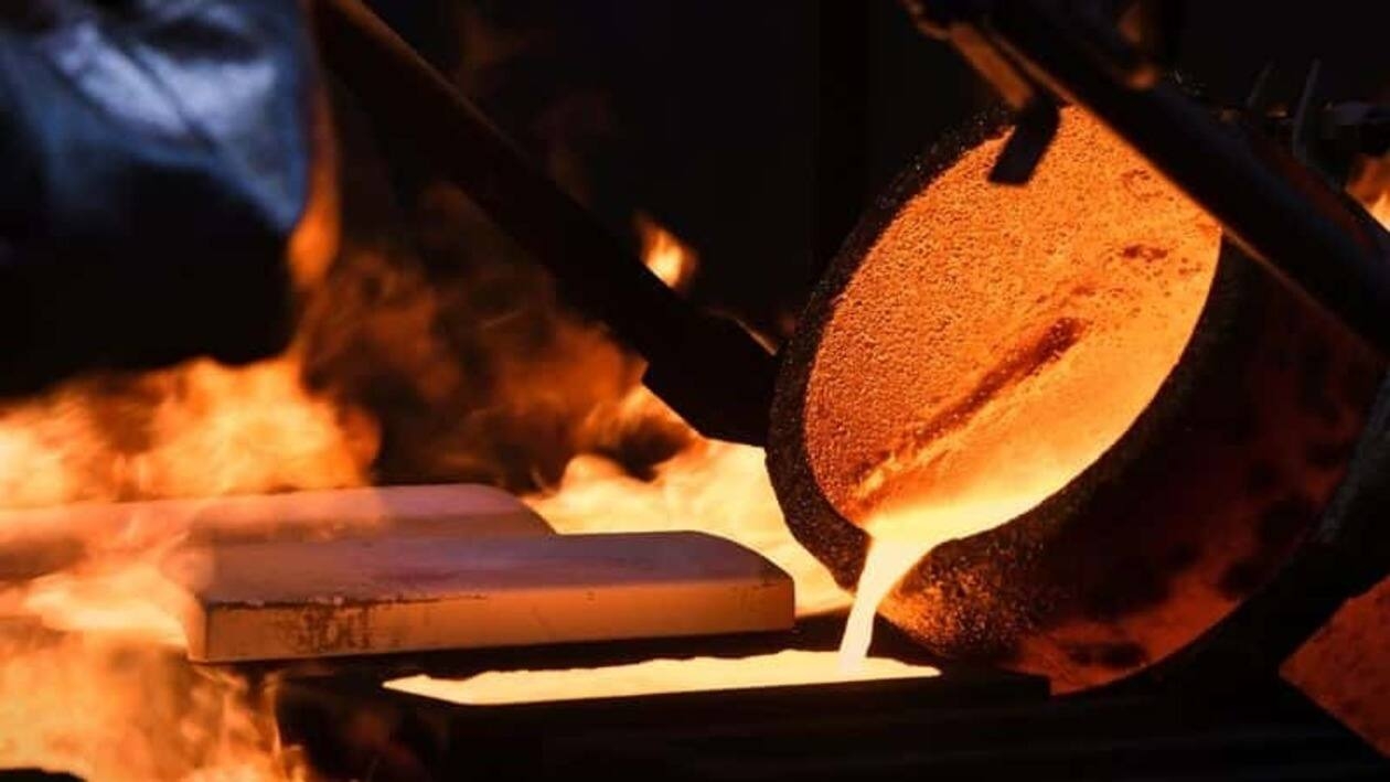 Global brokerage firm Credit Suisse, in its latest report, has said that it remains cautious on the Indian steel sector.