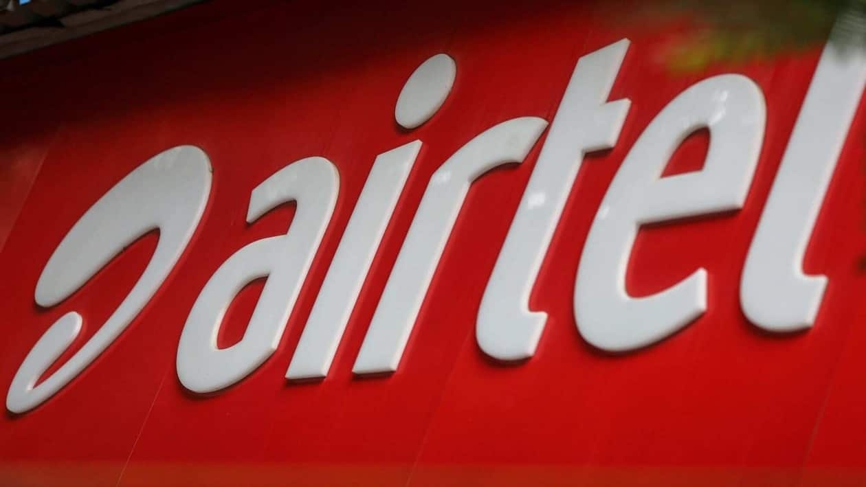 A signage of Bharti Airtel Ltd., outside company's store in Mumbai, India, on Wednesday, Aug. 3, 2022. The South Asian nation sold spectrum, including 5G airwaves, worth 1.5 trillion rupees ($19 billion) across multiple bands, India�s telecom minister�Ashwini Vaishnaw�told reporters in New Delhi on Monday, confirming the government�s forecast of a�record�collection. Photographer: Dhiraj Singh/Bloomberg