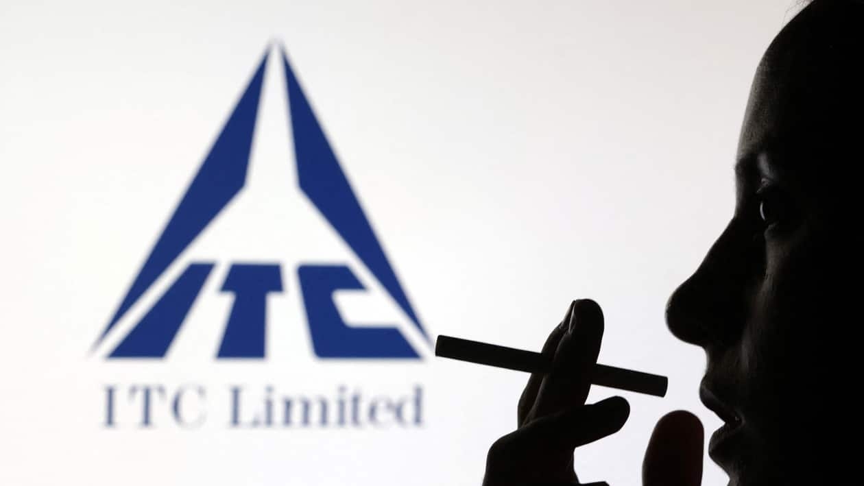 ITC's revenue from operations was up 39.25% at  <span class='webrupee'>₹</span>19,831.27 crore in the first quarter of the current fiscal compared to  <span class='webrupee'>₹</span>14,240.76 crore in the year-ago period.