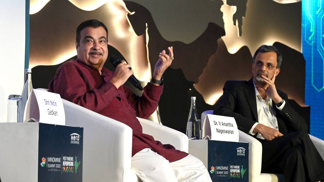New Delhi, Sep 13 (ANI): Union Minister for Road Transport and Highways Nitin Gadkari speaks on the 'Post Pandemic: Repurposing India' at the inaugural session of the 15th edition of Mindmine Summit 2022, as Chief Economic Advisor V Anantha Nageswaran looks on, in New Delhi on Tuesday. (ANI Photo)