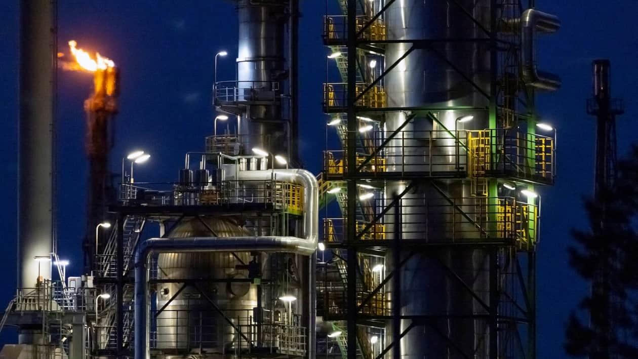 FILE PHOTO: Industrial facilities of the PCK oil refinery are pictured in Schwedt/Oder, Germany, May 9, 2022. The company receives crude oil from Russia via the 'Friendship' pipeline. REUTERS/Hannibal Hanschke/File Photo