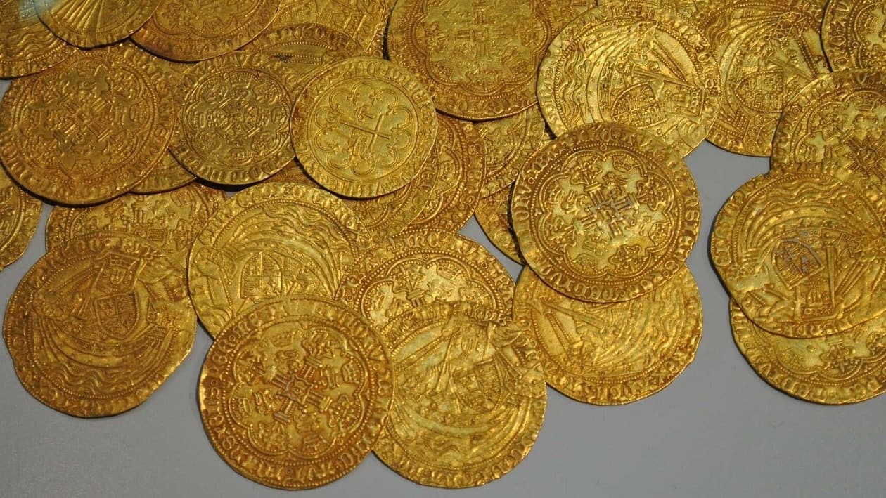 Investing in gold coins has its pros and cons