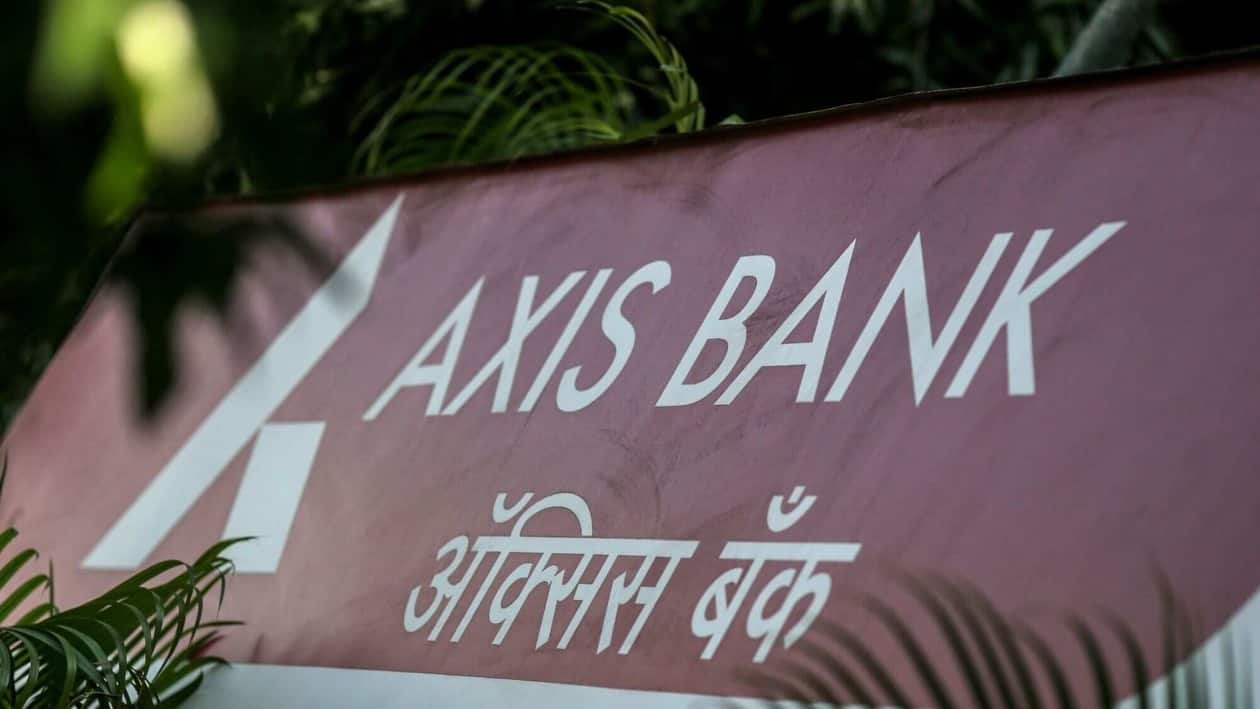 Signage of AXIS Bank Ltd. in Mumbai, India, on Monday, Oct. 17, 2022. AXIS Bank will announce its second quarter results on Oct. 20, 2022. Photographer: Dhiraj Singh/Bloomberg