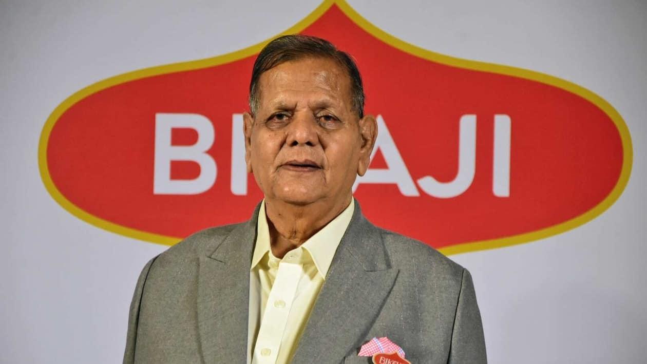 Mumbai, Oct 31 (ANI): Bikaji Foods International Limited Chairman and Whole-Time Director Shiv Ratan Agarwal during a press meet for the announcement of its forthcoming Initial Public Offering (IPO), at Trident Hotel, Nariman Point, in Mumbai on Monday. (ANI Photo)
