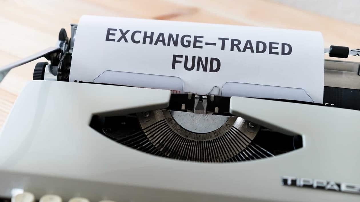 With their popularity on a rise, brokerage house IIFL Securities has listed 2 ETFs you should buy this year. Let's take a look: