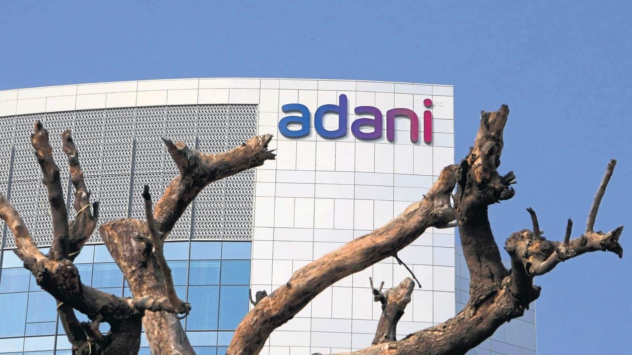 In schemes where the holdings were intact, the value of investments in Adani Ports and Ambuja Cement had declined 24 percent month-on-month to around  <span class='webrupee'>₹</span>950 crore at the end of January, highlighted BS.