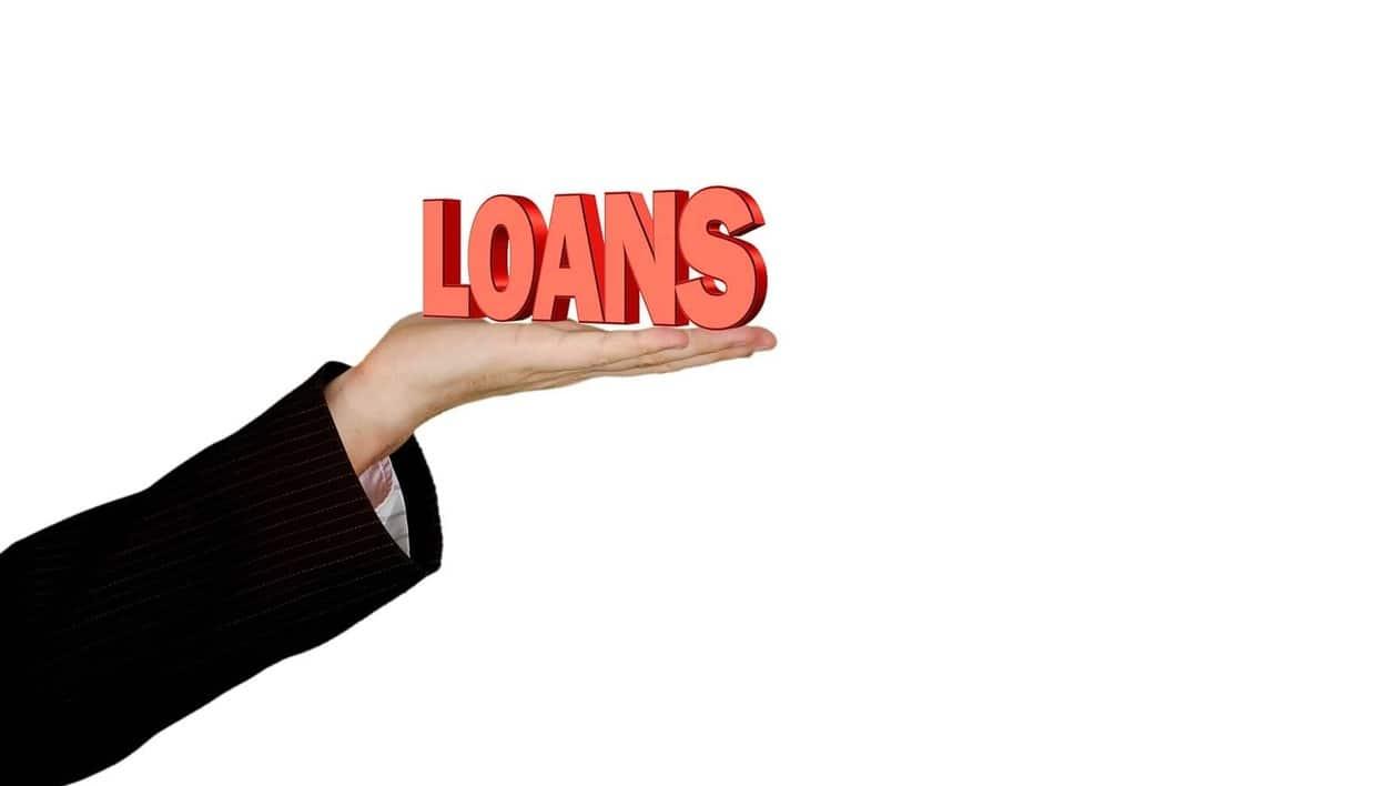Understanding the difference between gold loans and personal loans