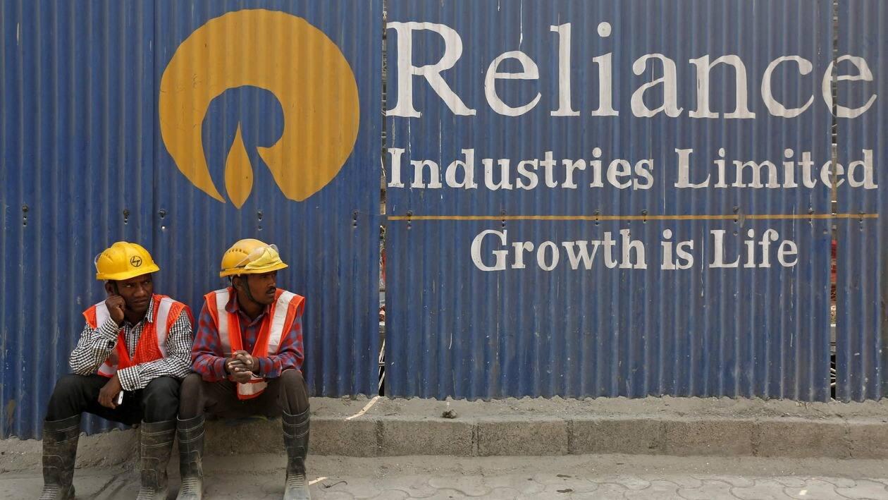 Reliance Industries in red zone on Monday
