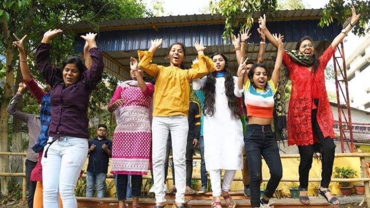 Students rejoice in Patna after BSEB intermediate results were declared on Tuesday. A total of 30 students, including 21 girls, have figured in the top six rank holders’ list. (Santosh Kumar/HT Photo)