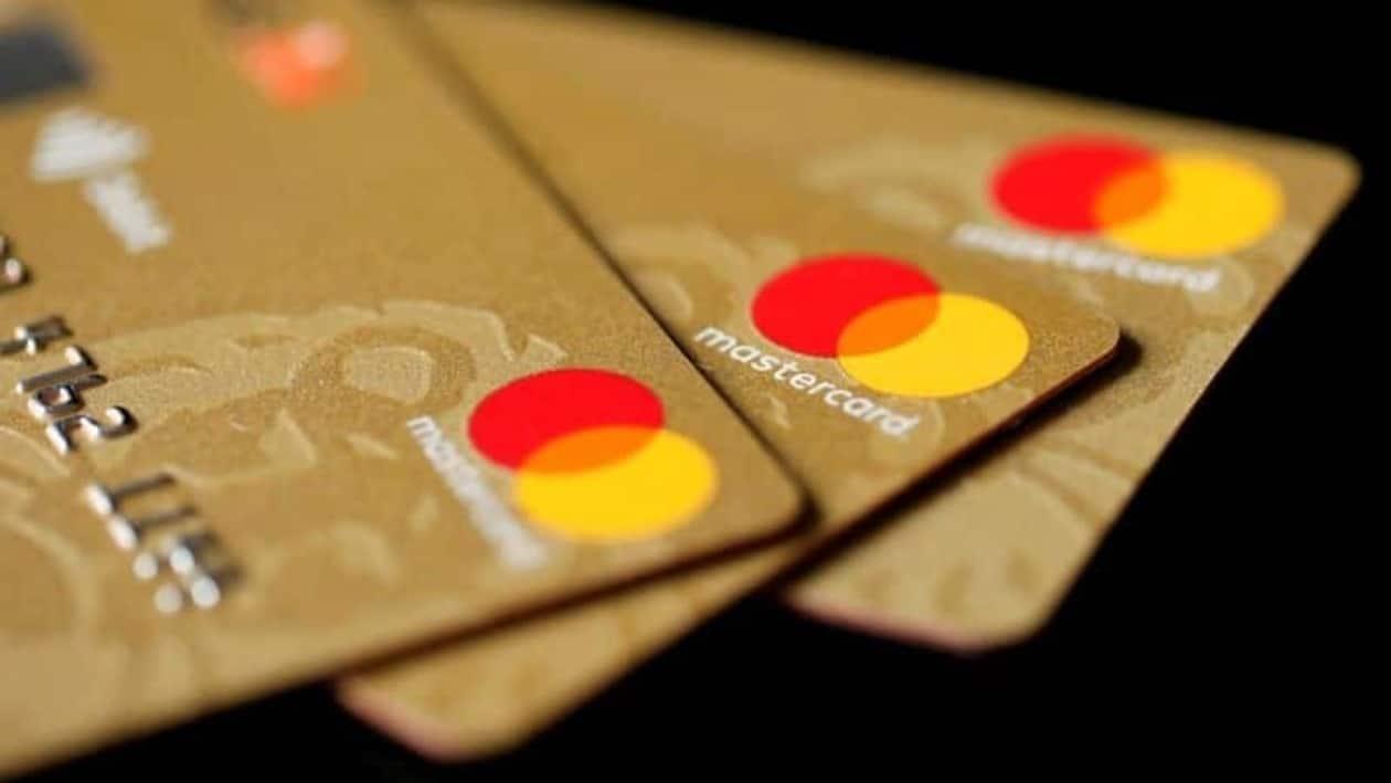 The number of active credit cards has surged by over five million since January, surpassing 87.4 million during the reported month. 