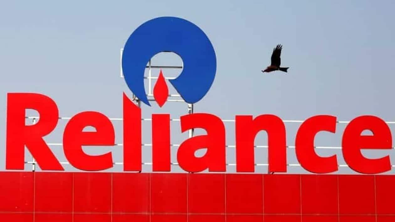 The market valuation of Reliance Industries fell by  <span class='webrupee'>₹</span>58,690.9 crore to  <span class='webrupee'>₹</span>16,71,073.78 crore.