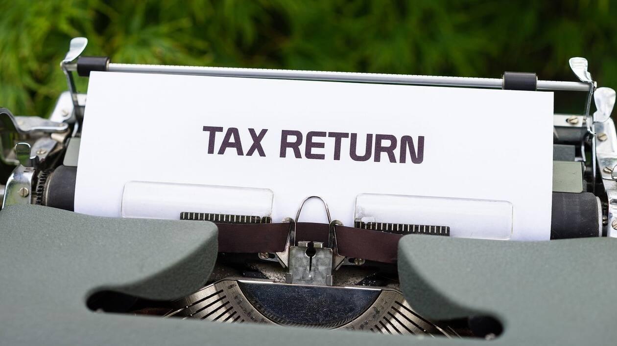 The Income Tax Department has asked taxpayers to verify their ITRs within 30 days of filing them. 